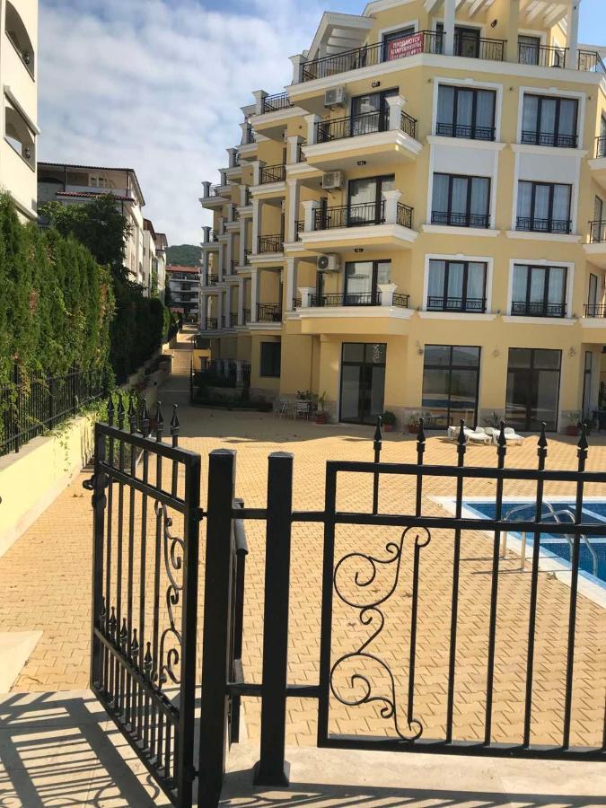 Horizon Katrina Apartments - Sea Line & Beach Access Sveti Vlas Εξωτερικό φωτογραφία